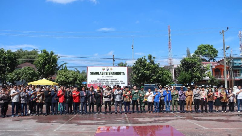 Bupati Dairi Ikuti Apel dan Deklarasi Sabuk Kamtibmas Polres Dairi
