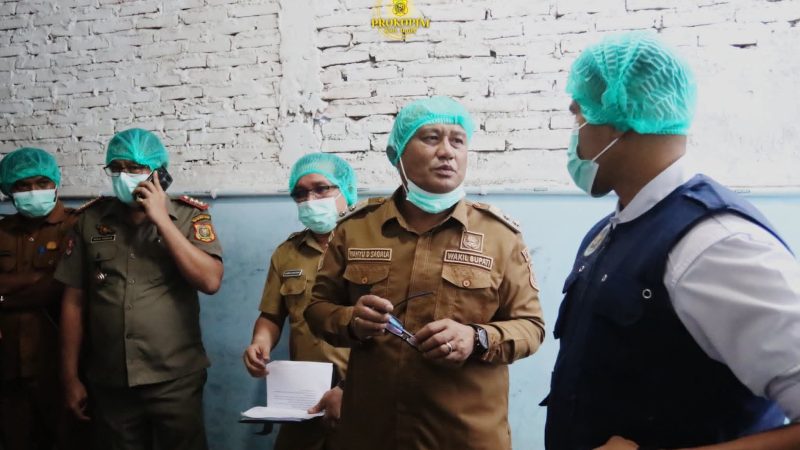 Wakil Bupati Tinjau SPPG Di Sidikalang Tekankan Standar Kebersihan dan Keamanan Pangan 