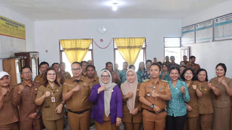 Ketua TP Posyandu Dairi Hadiri Bimtek TP Posyandu Dalam Pengelolaan Posyandu Layanan Primer Di Kecamatan Parbuluan