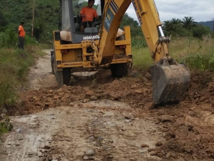 Gerak Cepat, Kondisi Bahu Jalan Desa Liang Jering Rampung Dikerjakan