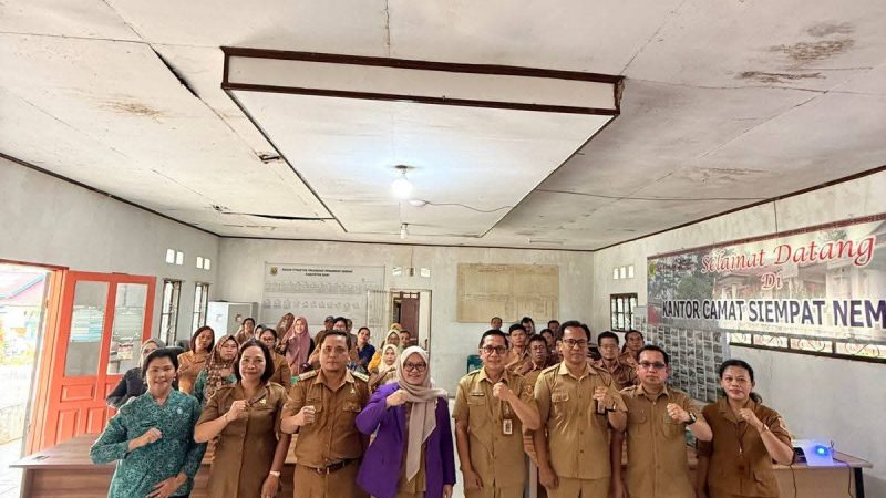 Ketua TP Posyandu Dairi Hadiri Bimtek TP Posyandu Dalam Pengelolaan Posyandu Layanan Primer Di Kecamatan Siempat Nempu Hulu