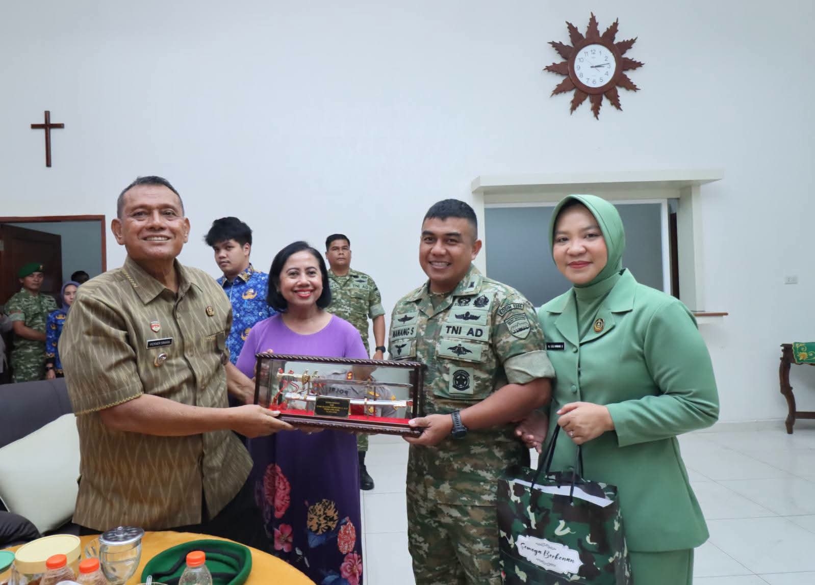Bupati Dairi bersama Forkopimda Lepas dan Sambut Dandim 0206/Dairi