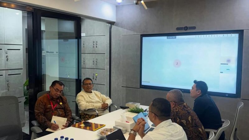 Bupati Tinjut Hasil Pertemuan dengan Luhut, Telkomsel Siapkan Akses Internet Gratis untuk Pembelajaran GASING