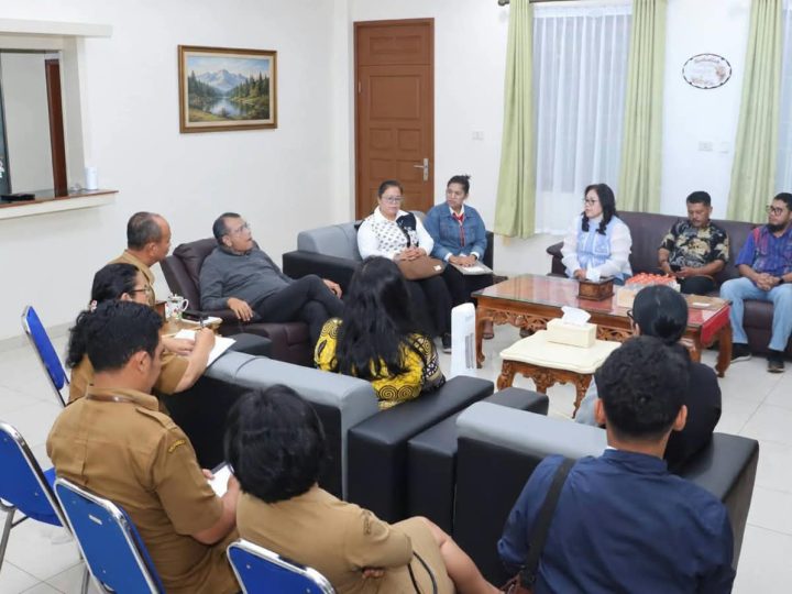 Bupati Dairi Terima Audiensi DPC Persatuan Intelegensia Kristen Indonesia Dairi