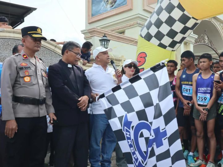 Meriahkan Pesta Jubileum 50 Tahun, HKBP Sidikalang II Adakan City Run Tingkat Pelajar
