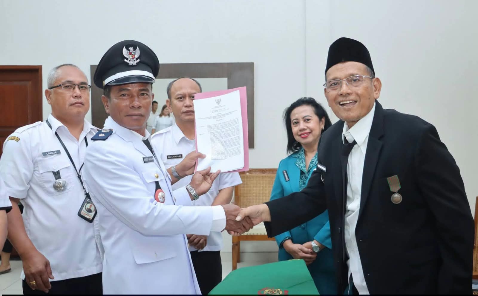 Bupati Dairi Lantik Marudut Silalahi Menjadi Kepala Desa PAW Desa Tanjung Saluksuk