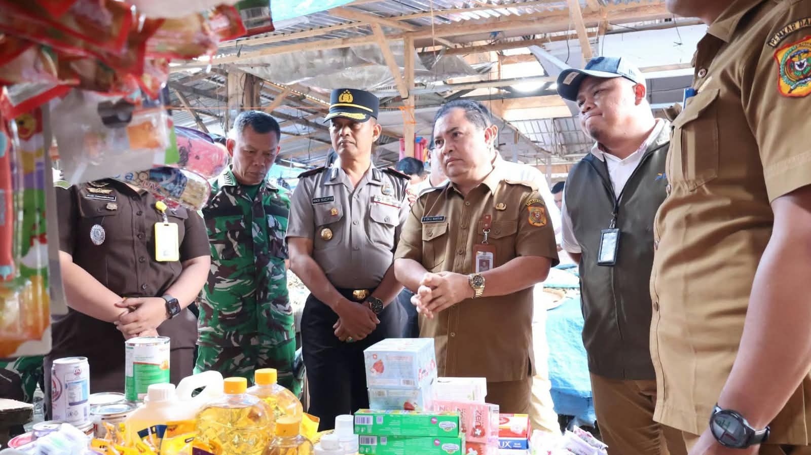 TPID Dairi Sidak Pasar Sidikalang Pastikan Stok Bahan Aman, Harga Tetap Terkendali